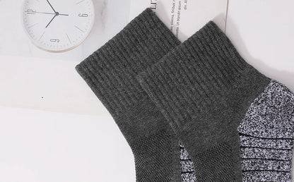 CHIROM SUPPLY 6 pairs Men's Outdoor Sports Thickened Bottomed Sweat-absorbing Short Tube Running Socks.