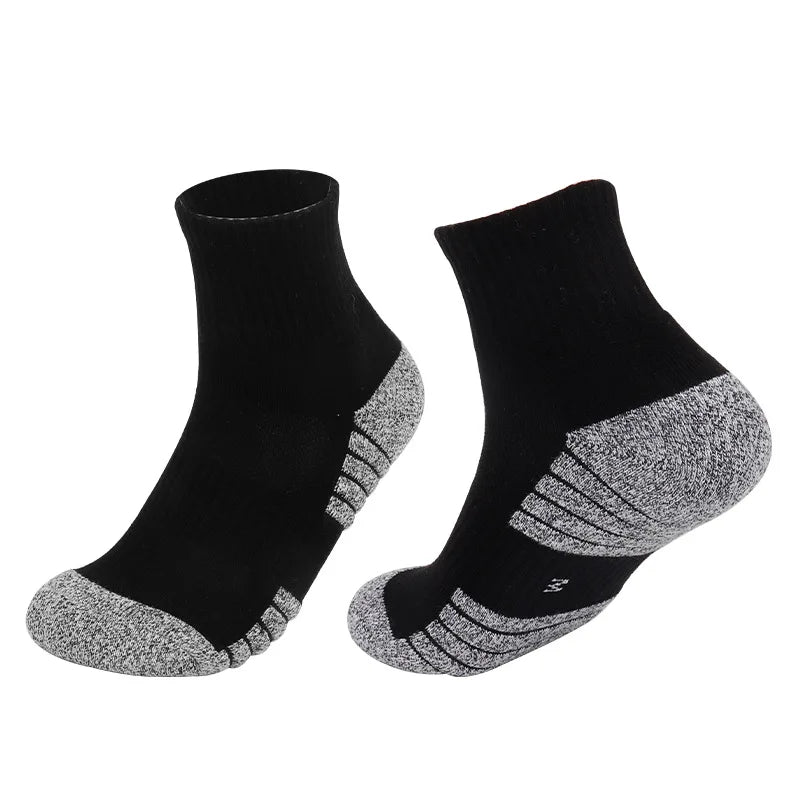 CHIROM SUPPLY 6 pairs Men's Outdoor Sports Thickened Bottomed Sweat-absorbing Short Tube Running Socks.