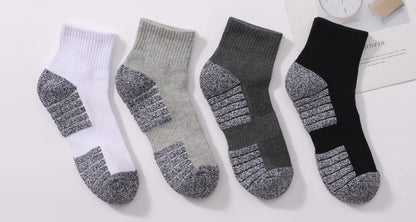 CHIROM SUPPLY 6 pairs Men's Outdoor Sports Thickened Bottomed Sweat-absorbing Short Tube Running Socks.