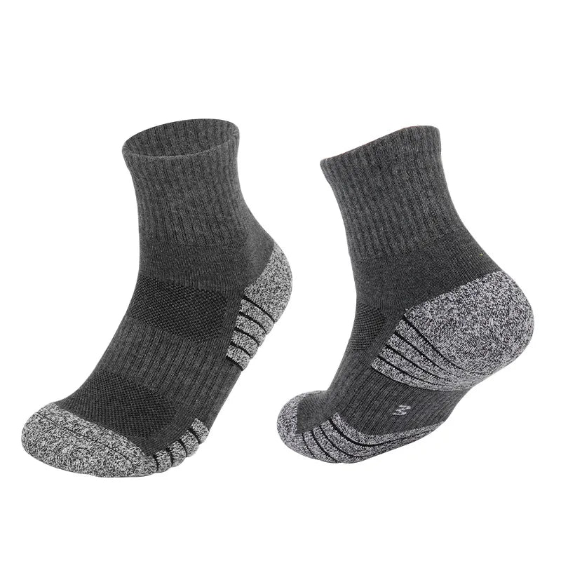 CHIROM SUPPLY 6 pairs Men's Outdoor Sports Thickened Bottomed Sweat-absorbing Short Tube Running Socks.
